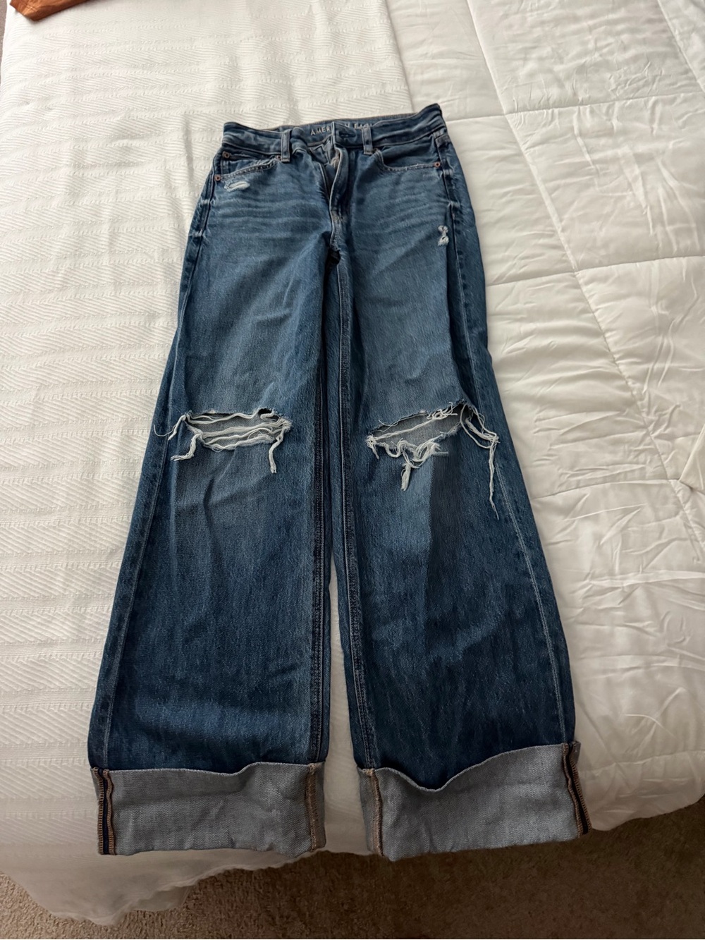 American Eagle Outfitters Dark Blue Wide-Leg Distressed Jeans